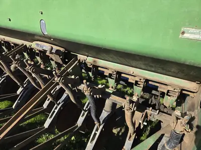 USED 1986 JOHN DEERE 8300