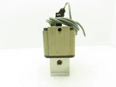 CKD CVS3-15A-70-03RS-3 High Pressure Air Operated 3-Way Valve