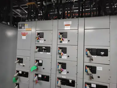 Five Star Double-Sided Motor Control Center (MCC), 600V max., 1000A