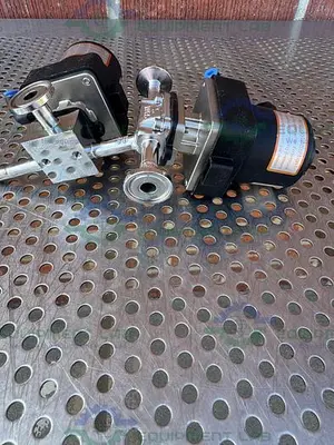 USED 2 GEMU CO26690  4-WAY DIAPHRAGM VALVE W/ 1/2" SANITARY FITTING