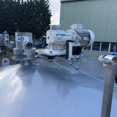 4,000L S/S Enclosed Mixing Tank 1.1 kw
