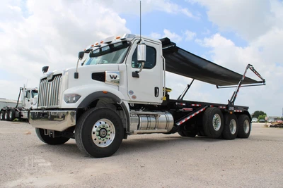 New | in-Stock 2027 WESTERN STAR 47X Hooklifts & Roll-Offs Texas US | Roll Off Truck World #1492010
