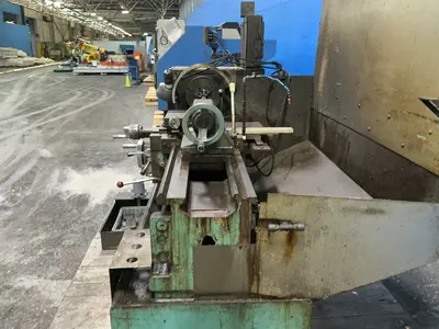 USED 1974 HARRISON M400 CENTER LATHE