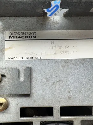 USED CINCINNATI MILACRON A 3357654