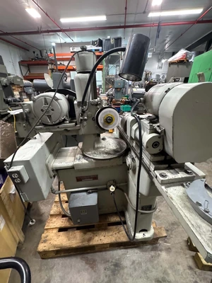 1964 BROWN & SHARPE #13 Universal Cylindrical Grinders | Global Machine Brokers, LLC (4)
