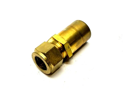 NEW SWAGELOK BRASS TUBE REDUCER