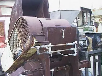Mill, Hog, Hydro-Flaker, Carbon Steel, 100 HP #S479970
