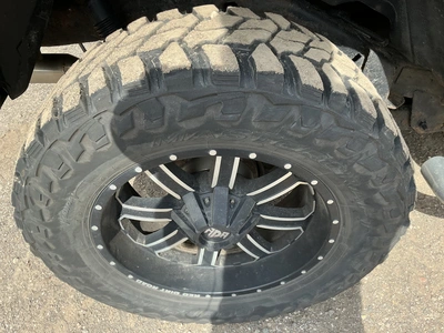 USED 2005 HUMMER H2
