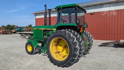 USED 1983 JOHN DEERE 4250