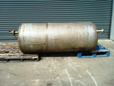 910 L S/S Horizontal Tank