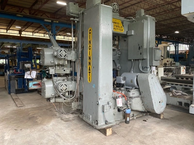 52" CINCINNATI HYPRO Vertical Boring Mill