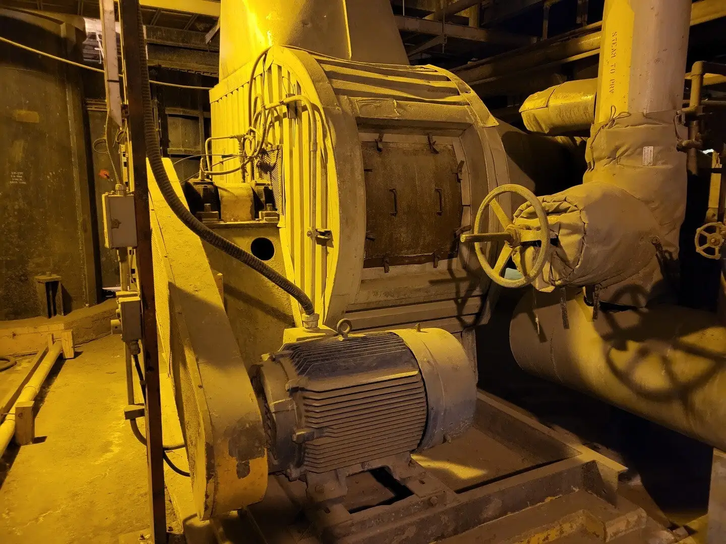 USED SIEMENS 1LA04454SE51A