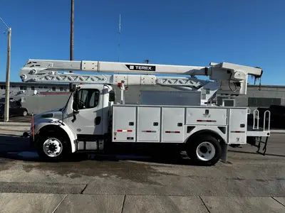 Used 2016 FREIGHTLINER M2 106 Tractors & Trailers Florida US | Truck and Van Outlet #1506256