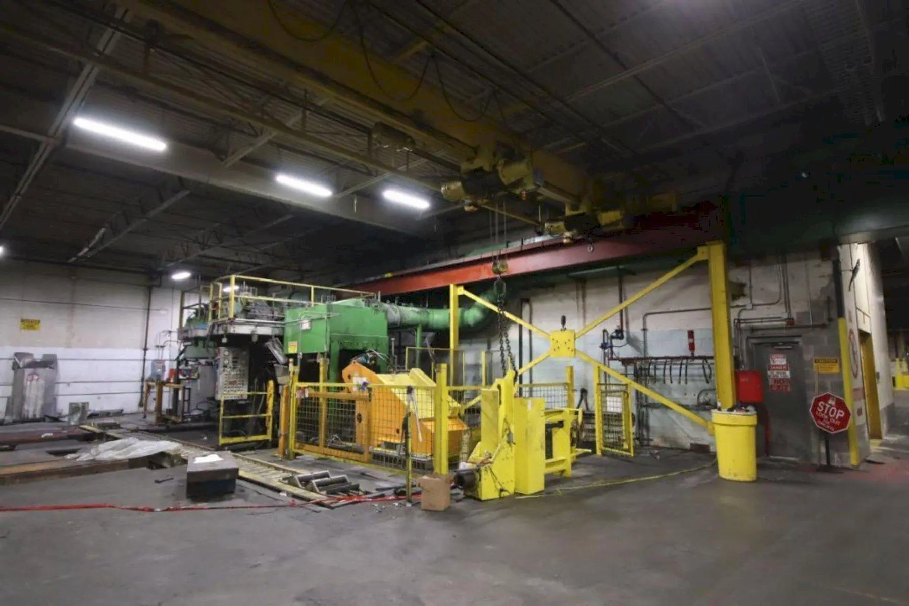 10 TON X 36' X 50' SCHUETTE BRIDGE CRANE W/ (2) 5 TON WRIGHT HOISTS: STOCK #22711
