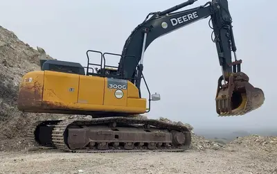 USED 2020 JOHN DEERE 300G LC