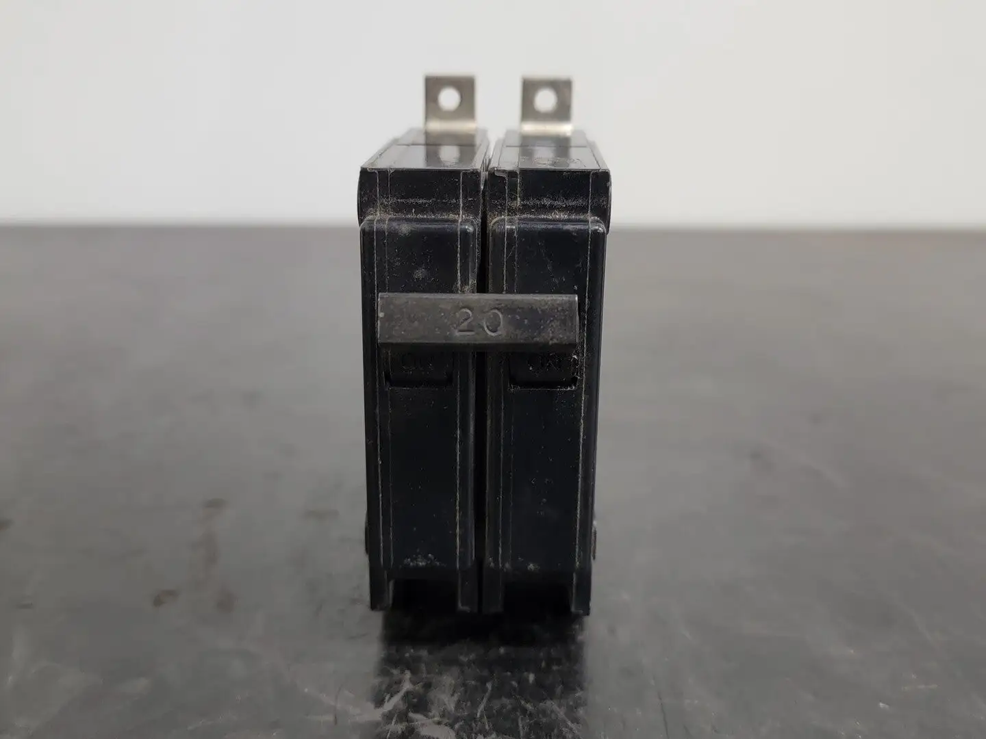 USED CEB QB220