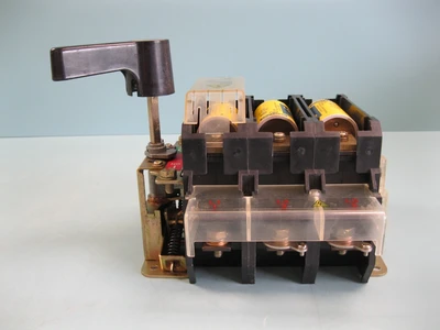 USED Allen-Bradley 194R-NJ200P3