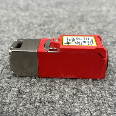 New | in-Stock IDEM INCH-1-222001 Switch Parts California US | Davliegogo LLC #1708570