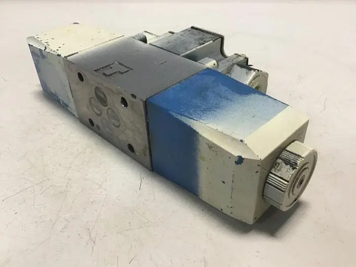 Used VICKERS DG4V37CMP7H750 Valves/Fittings Michigan US | Ideal Machinery #710652