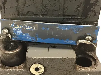 USED VICKERS DG4V3S22AMUHL760EN490