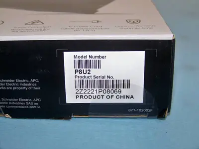 APC SurgeArrest P8U2 8-Oulet Surge Protector - NEW IN BOX