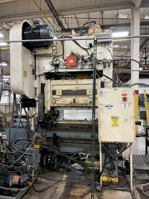 110 TON BROWN & BOGGS MODEL HP2-110 SRAIGHT SIDE PRESS: STOCK #15350