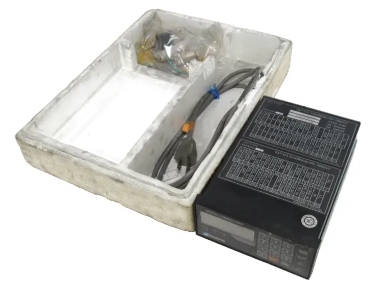 Used COSMO _UNKNOWN_ Universal Pressure Meters | SB Industrial Supply #847813