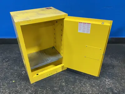 Used JUSTRITE SUREGRIP EX Cabinets Ohio US | HGR 24 #1324936