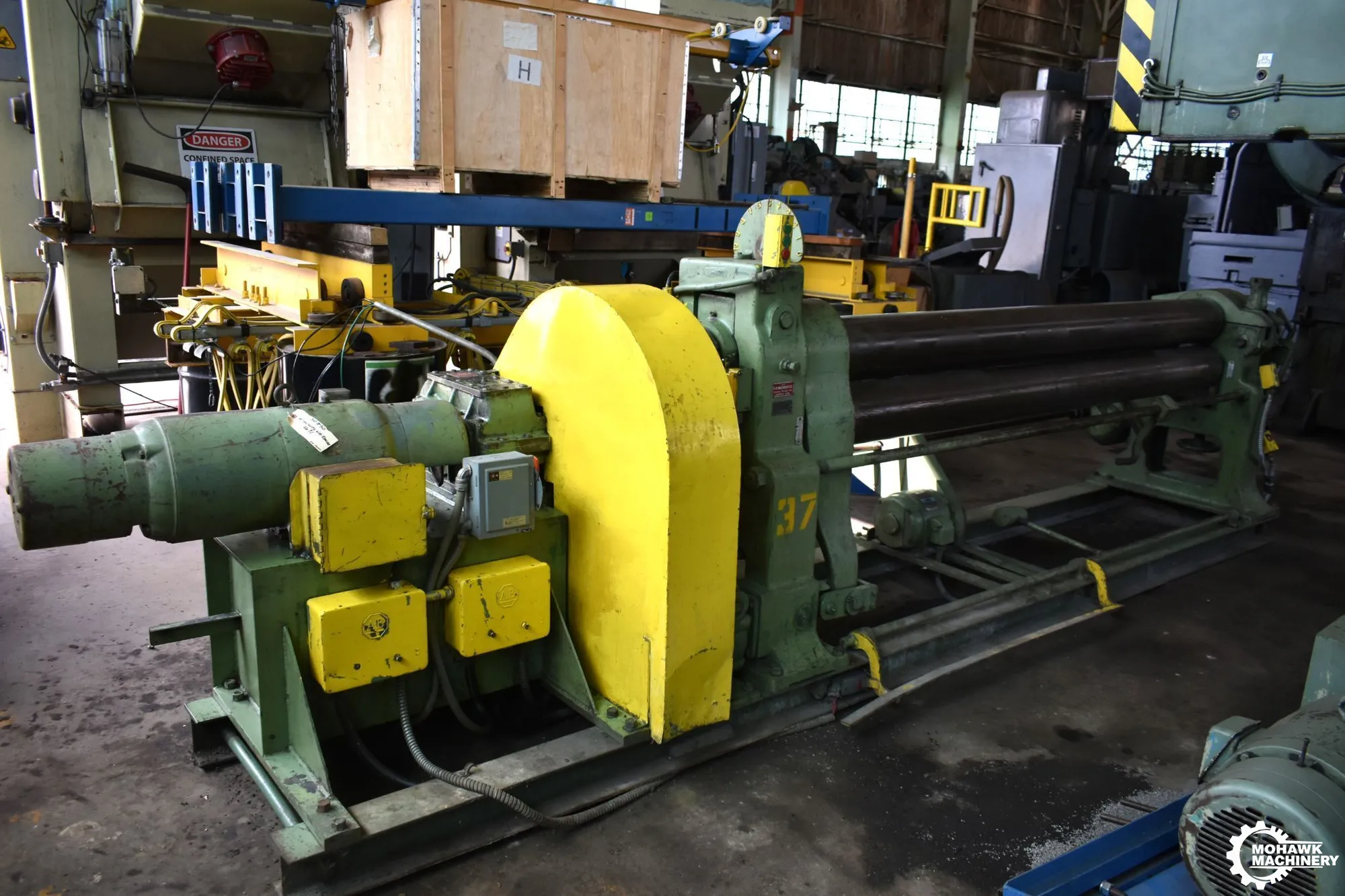 8' x 1/4” BELOIT HENDLEY & WHITTEMORE “8-G” INITIAL TYPE PLATE BENDING ROLL W/ANGLE BENDING ATTACHMENT