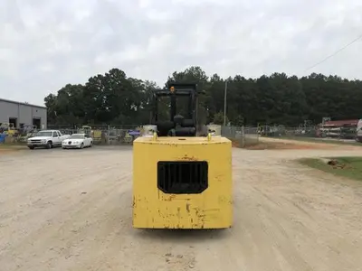 USED 2005 HOIST F400