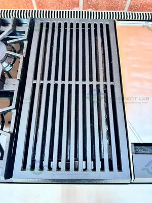 USED VIKING VDR5606GQSS 60" STAINLESS STEEL DUAL FUEL RANGE W/ GRILL AND GRIDDLE