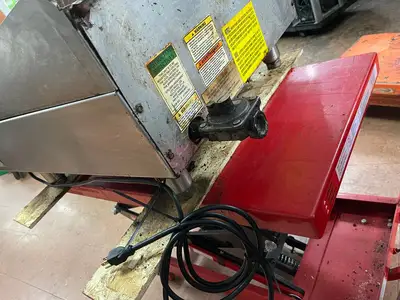 Used Vulcan Used Vulcan 924RX-24 Natural Gas 24" Flat Top Griddle with Thermostatic Controls Commercial Flat Top Griddles Illinois US | Falcon Restaurant Supply #1376141