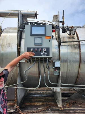 Gaston County 304 stainless steel autoclave. 6′ diameter X 7′ long.