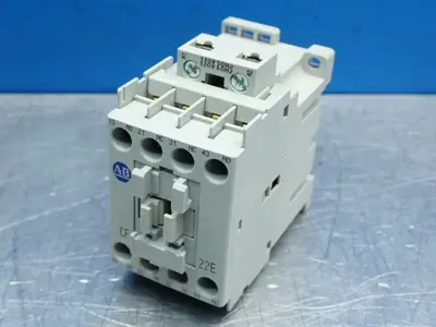 NEW ALLEN BRADLEY 700CF220D