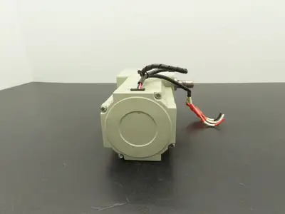 Sumitomo Hyponic Drive RNFM009-15R-30 Gearmotor 30:1 Ratio 56rpm 230V 3PH RH