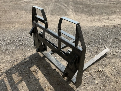 Used AGT SKID STEER FORK ATTACHMENT EURO / GLOBAL QUICK ATTACH CARRIAGE Pallet Forks Michigan US | Miedema Asset Management Group #1320304