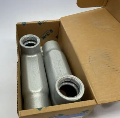 New | in-Stock Eaton Crouse-Hinds Condulet Form 8 Conduit Outlet Body LB, 1-1/2" 2-PACK Electrical Fittings Michigan US | Maverick Industrial Sales #1509707