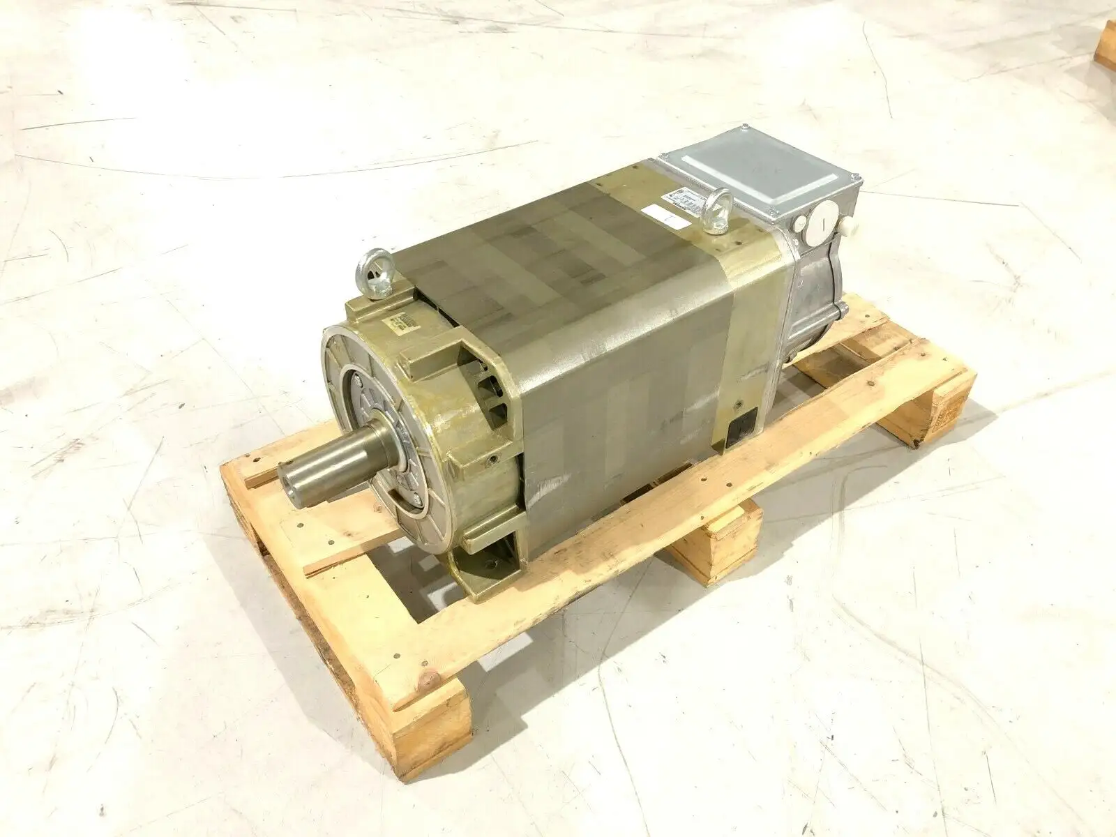 New | in-Stock Siemens 1PH71672ND000DA0 A.C. Motors Michigan US | Maverick Industrial Sales #1468019