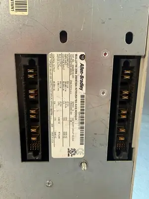 Allen-Bradley 2094-BC04-M03 Integ. Axis Mod Bulletin 2094 28KW 30A (2.5.3)