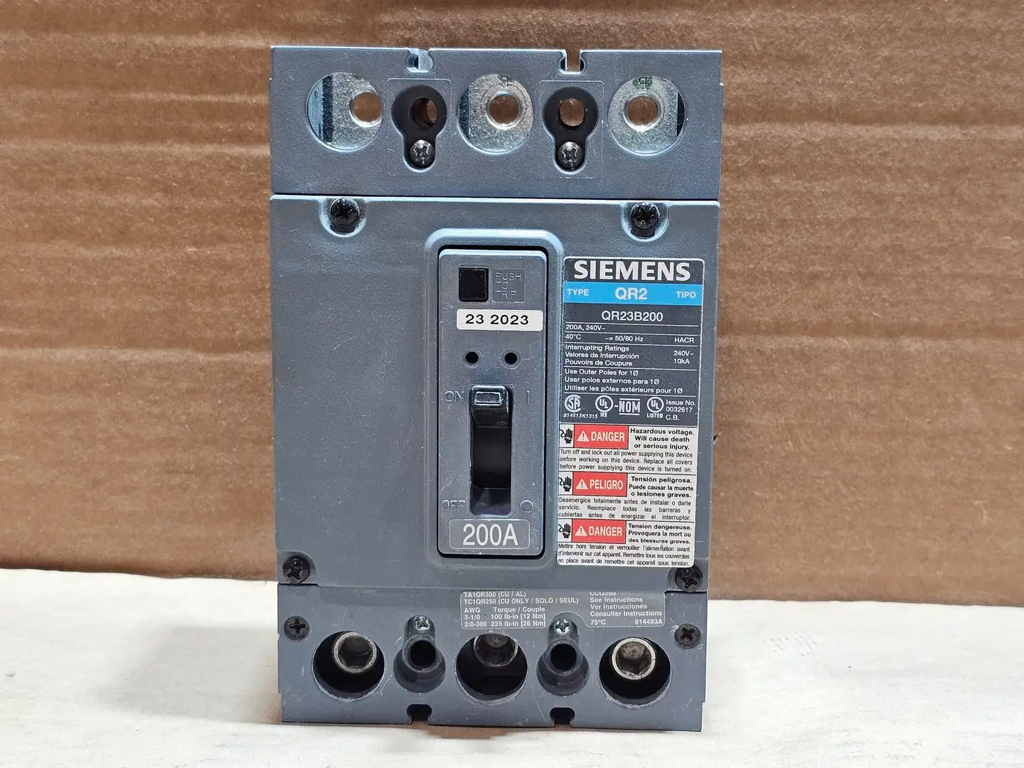 NEW SIEMENS QR23B200