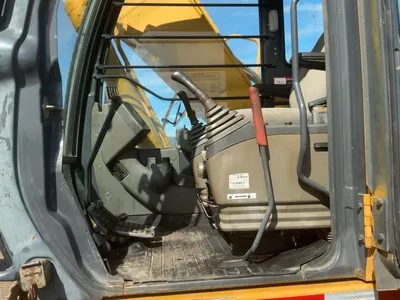 Used 2005 JOHN DEERE 200C LC Crawler Excavators Michigan US | Miedema Asset Management Group #1444936