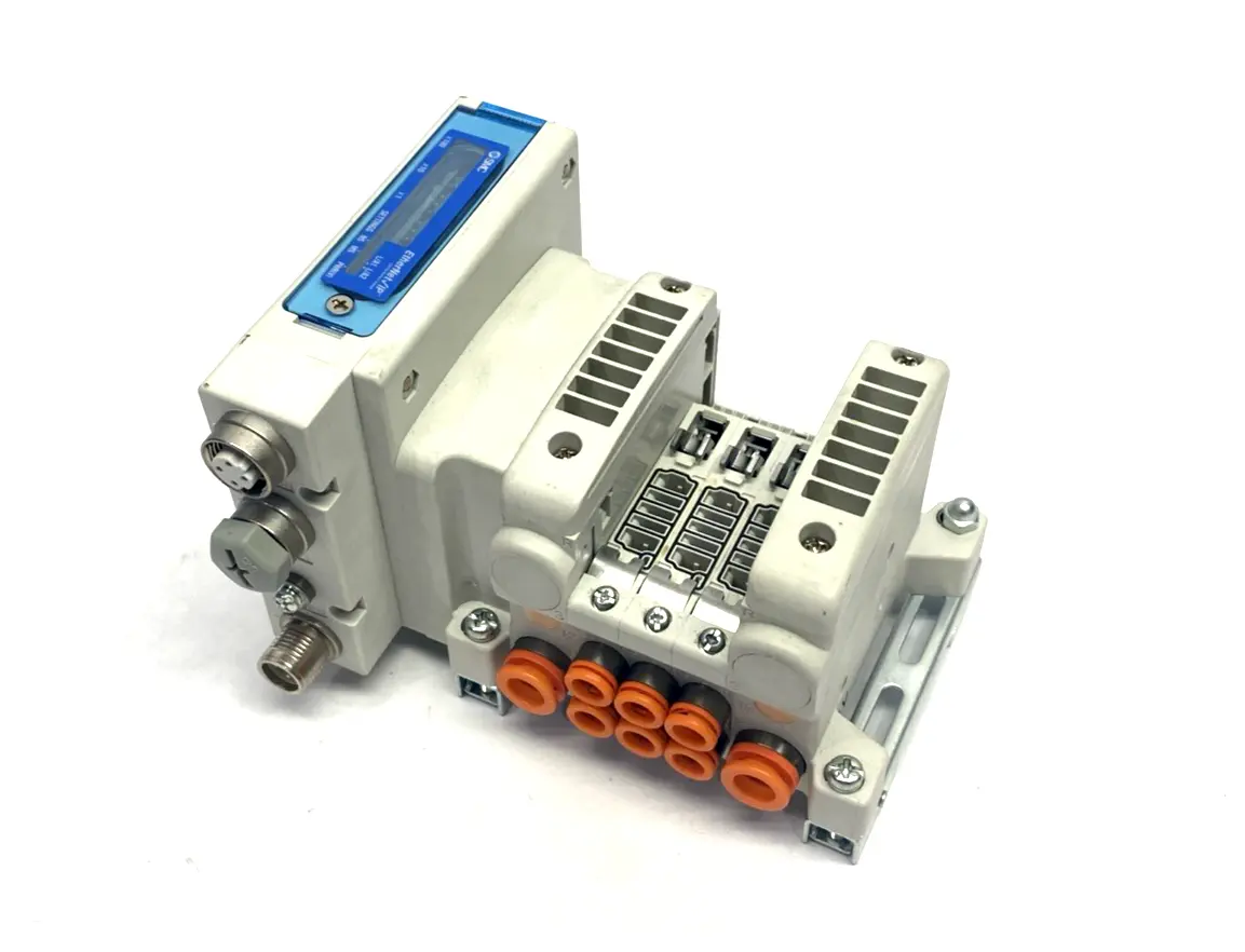 VV5QC11-03N7SEAN-D0S | SMC  Pneumatic Solenoid Valve Manifold, 3-Station, 5-Port - Used