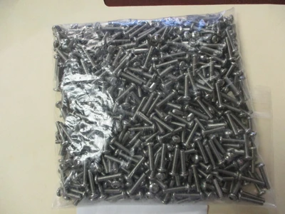 New 8-32X3/8" Torx Drive Machine Screws (QTY est. 711)