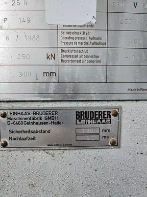 USED 1988 BRUDERER DWP R07 25N