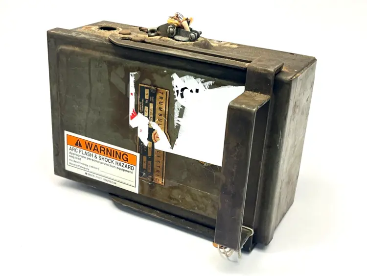 Used Trumbull Electric FL-361 Bus Bars & Plugs Michigan US | Maverick Industrial Sales #1401663