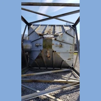 USED 2015 CAMCORP LJ810X272 (TBC)