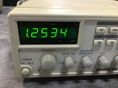 USED GW INSTEK GFG-8219A