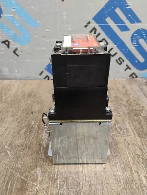 ALLEN BRADLEY 700S-DCP710Z24 Electrical/PLC/Automation | ESS Industrial Equipment Sales (3)