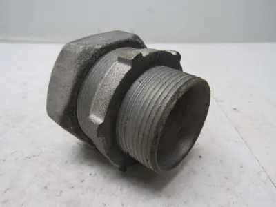 EFCOR HUBBEL 1187 1-1/2" Liquidtight Conduit Connector Lot/6