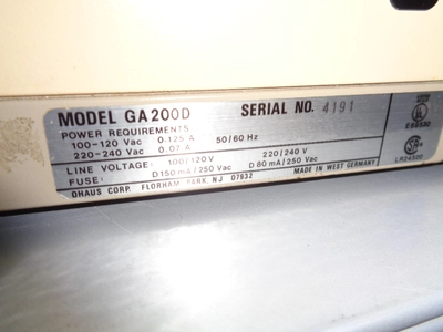 OHAUS GA200D balance